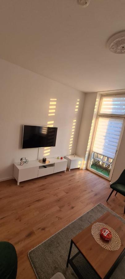 2zimmer Mit Stellplatz * Krefeld