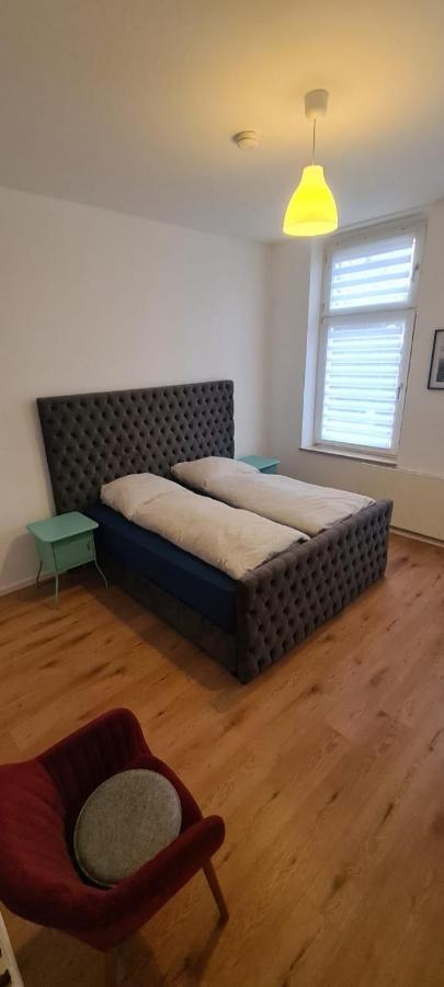 2zimmer Mit Stellplatz * Krefeld